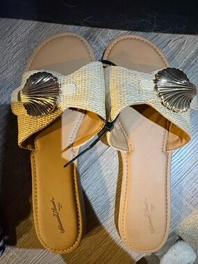 Universal Thread Beige Woven Slide Sandals with Metallic Shell Detail